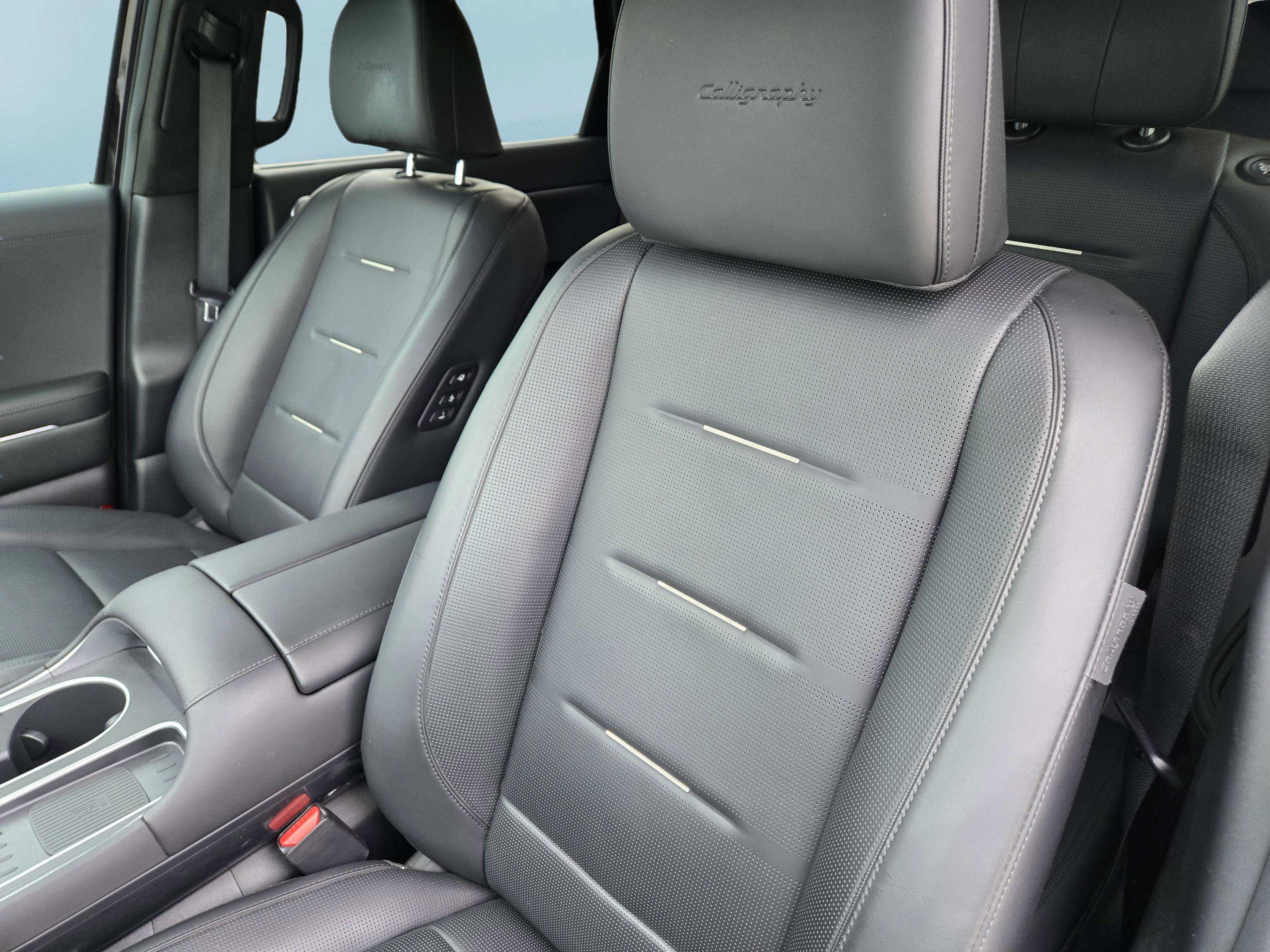 Used 2026 Hyundai Palisade Calligraphy FWD image 16