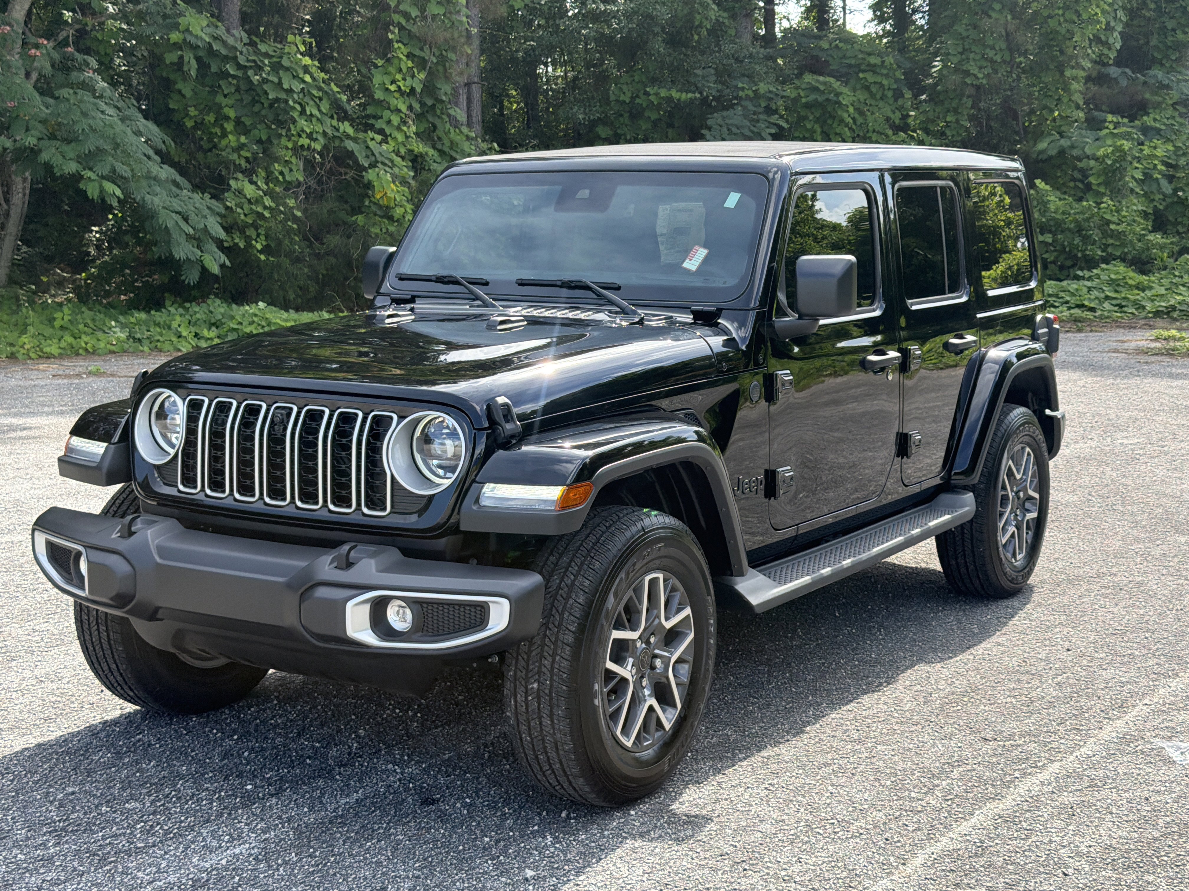New 2025 Jeep Wrangler Unlimited Sahara AWD/4WD image 46