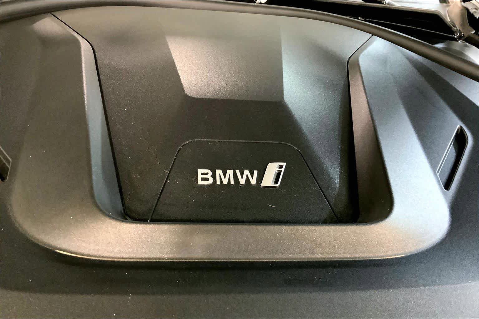 Used 2024 BMW i4 xDrive40i AWD/4WD image 31