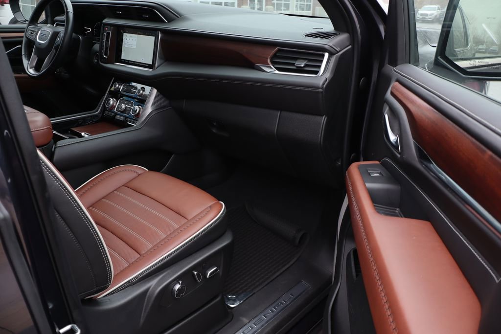 Used 2023 GMC Yukon Denali Ultimate image 54