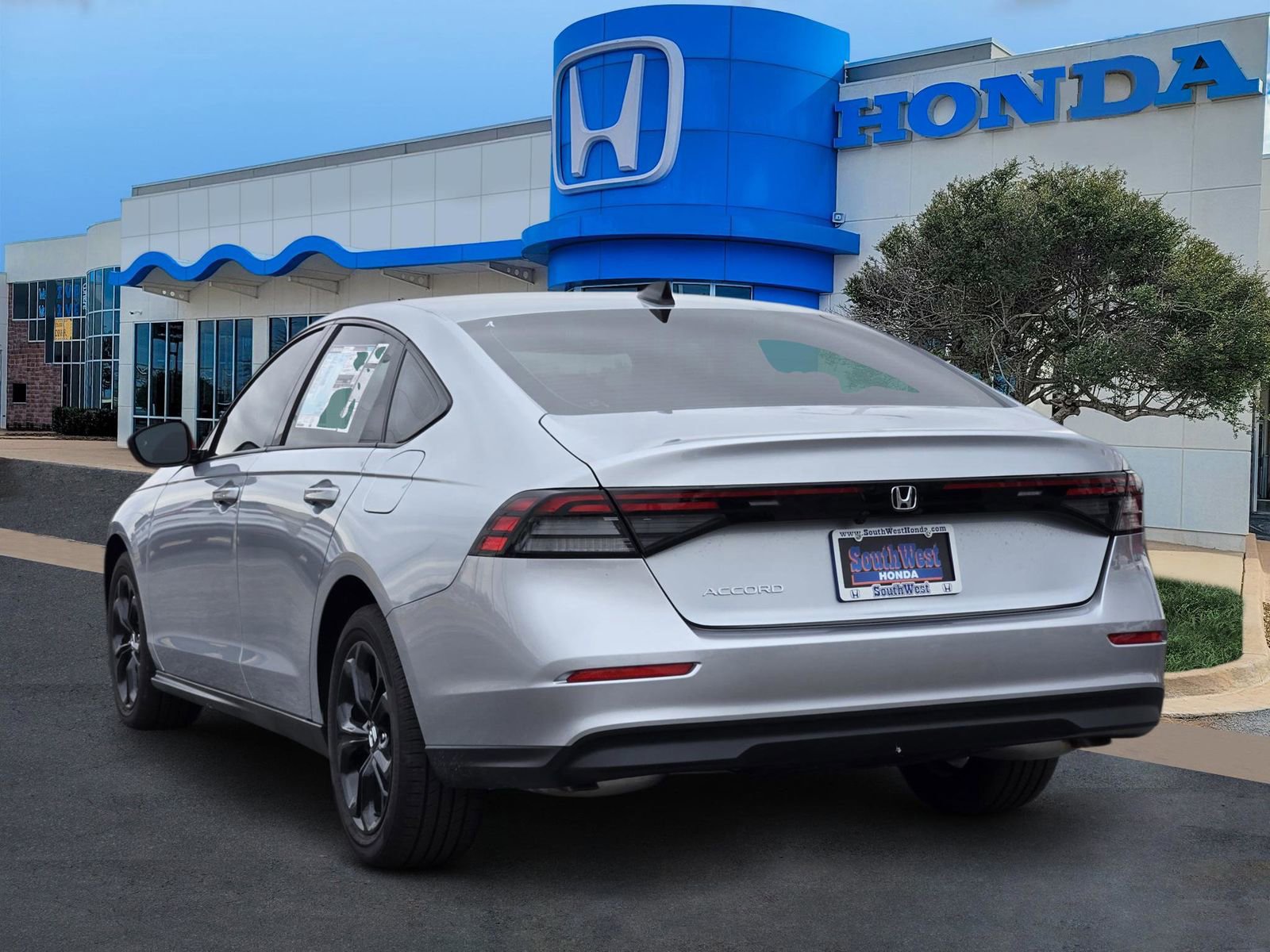 New 2025 Honda Accord SE image 4