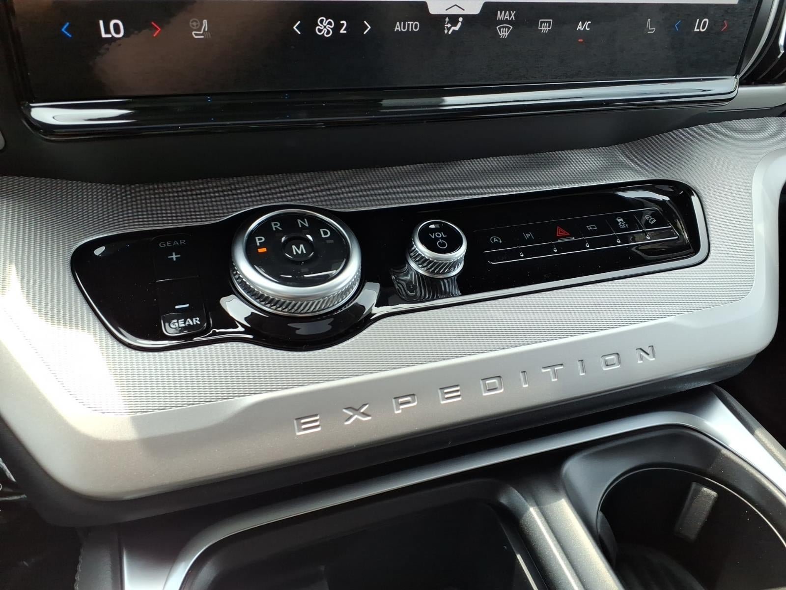 New 2026 Ford Expedition Active AWD/4WD image 23