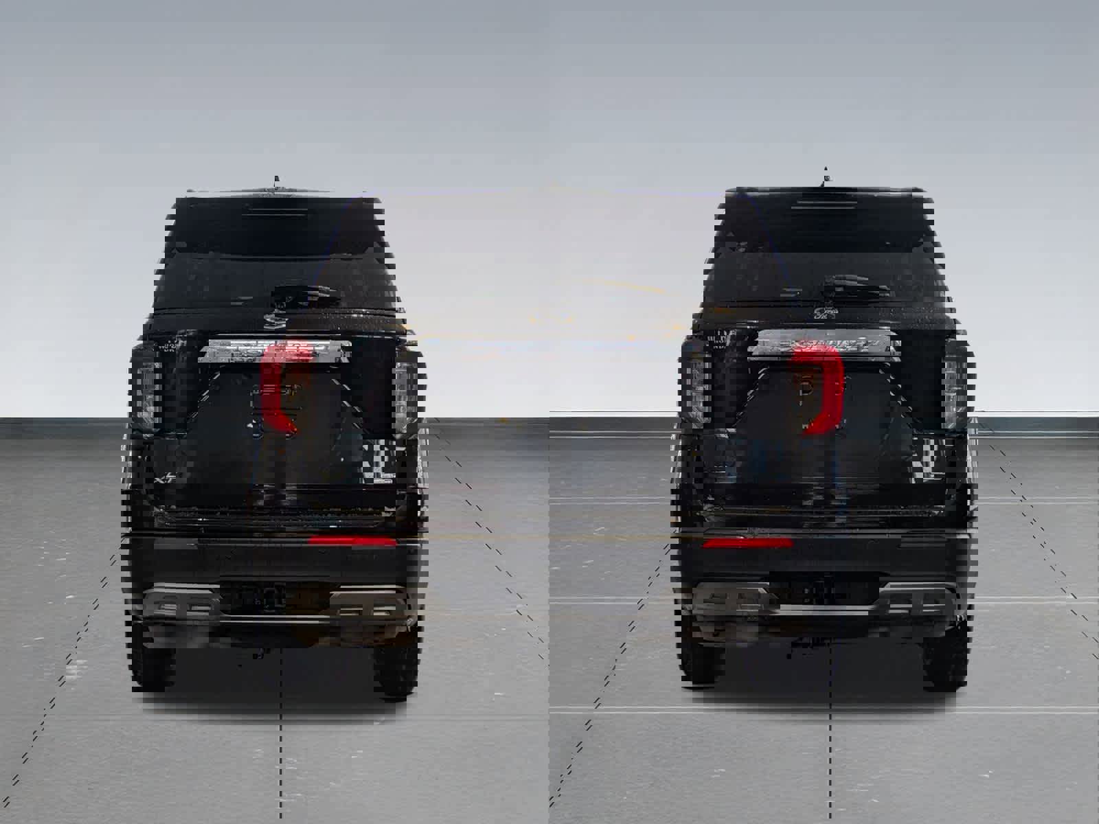 Used 2020 Ford Explorer XLT w/ Equipment Group 202A image 5