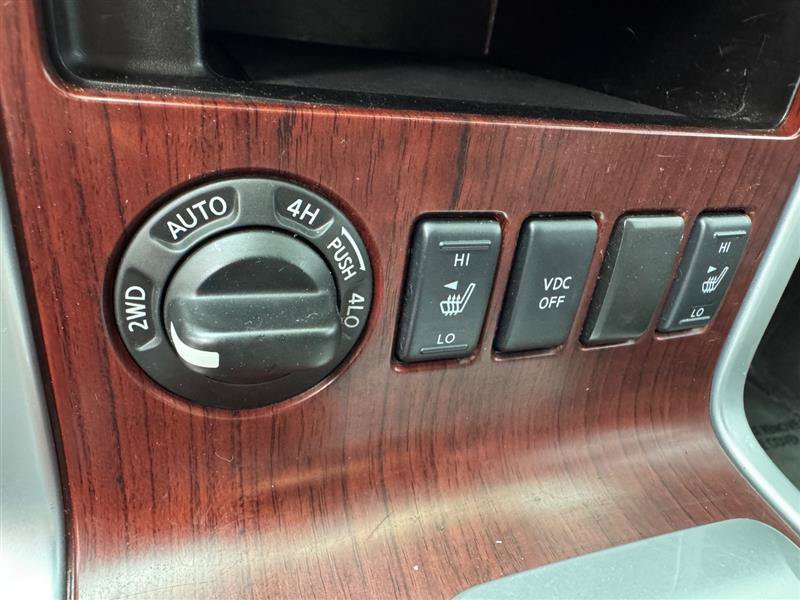 Used 2011 Nissan Pathfinder LE w/ Protection Pkg AWD/4WD image 18