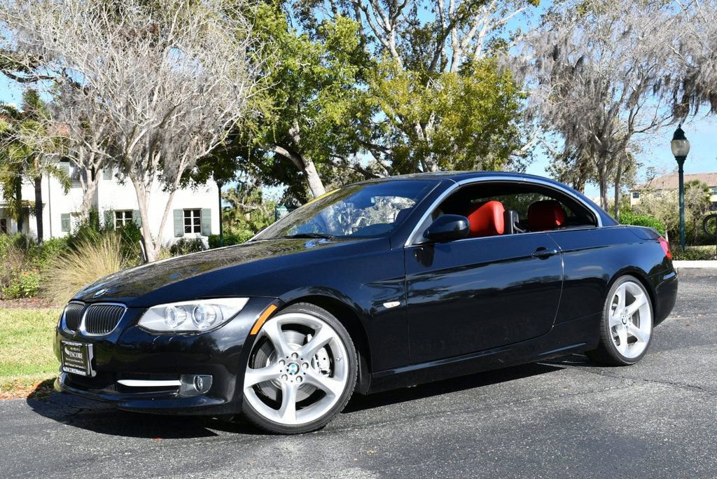 Used 2011 BMW 335i Convertible image 27