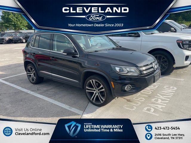 Used 2017 Volkswagen Tiguan SEL FWD image 1
