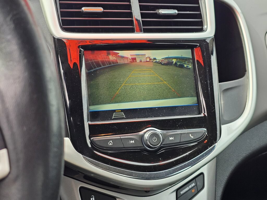 Used 2019 Chevrolet Sonic Premier FWD image 32