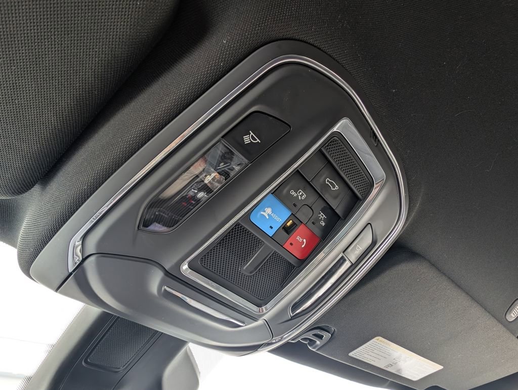 Used 2024 Jeep Wagoneer Series III image 35