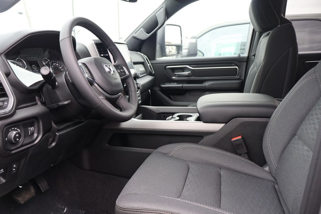 New 2026 RAM 1500 Big Horn AWD/4WD image 9