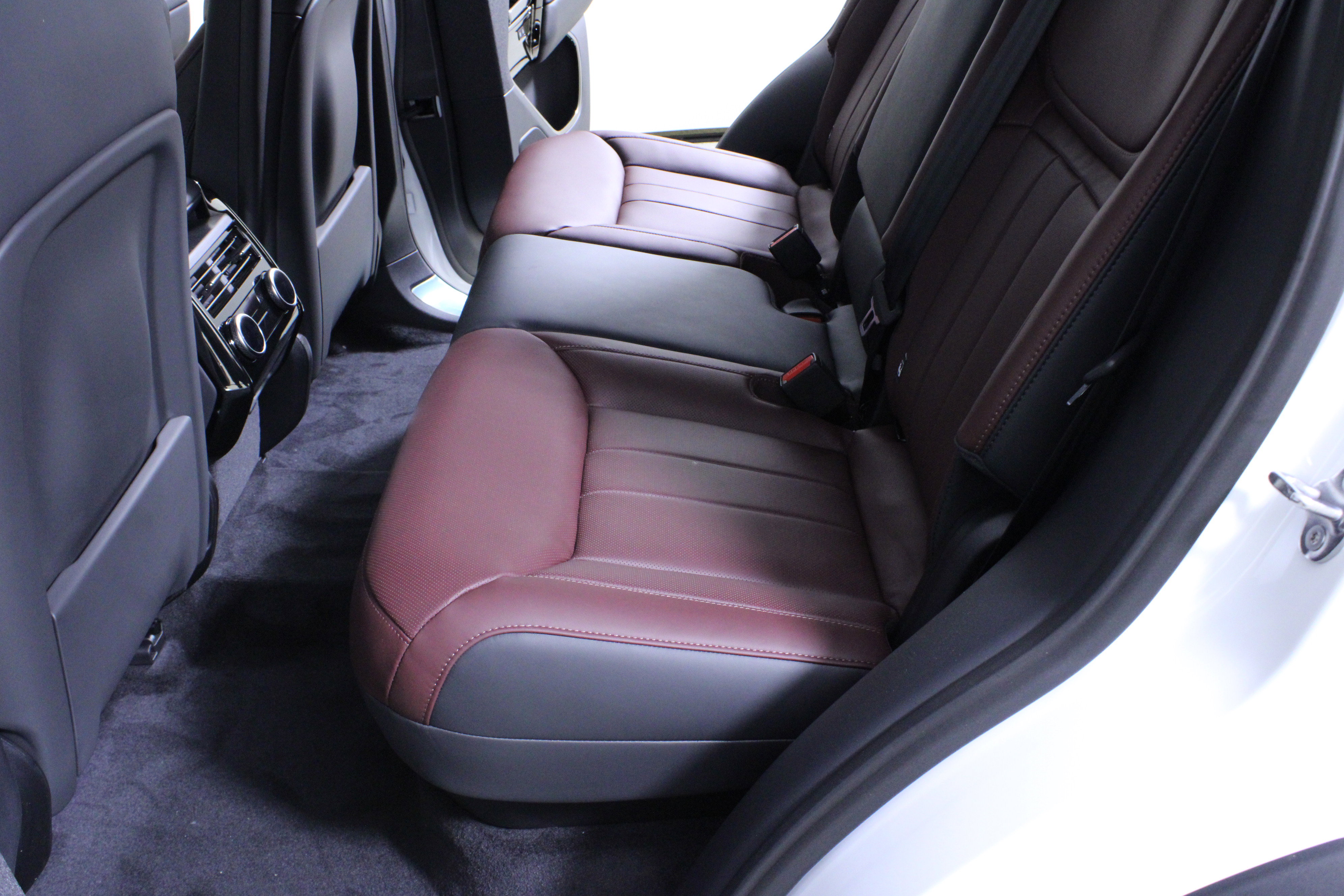 New 2025 Land Rover Range Rover Sport Dynamic SE image 10