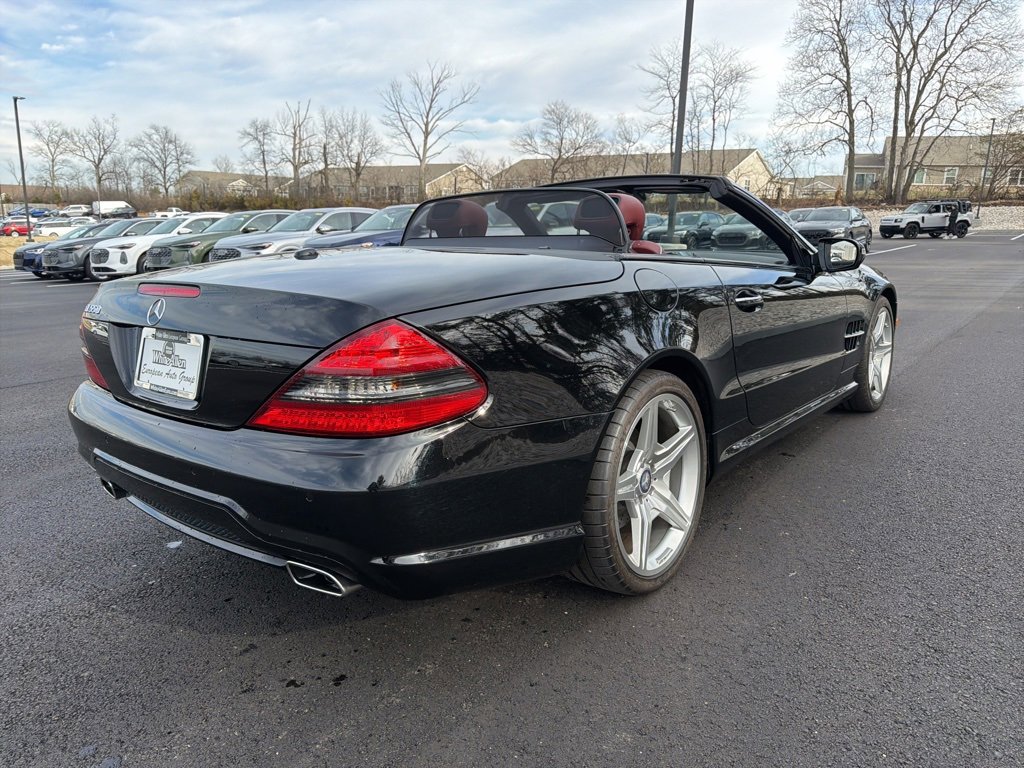 Used 2011 Mercedes-Benz SL 550 image 7