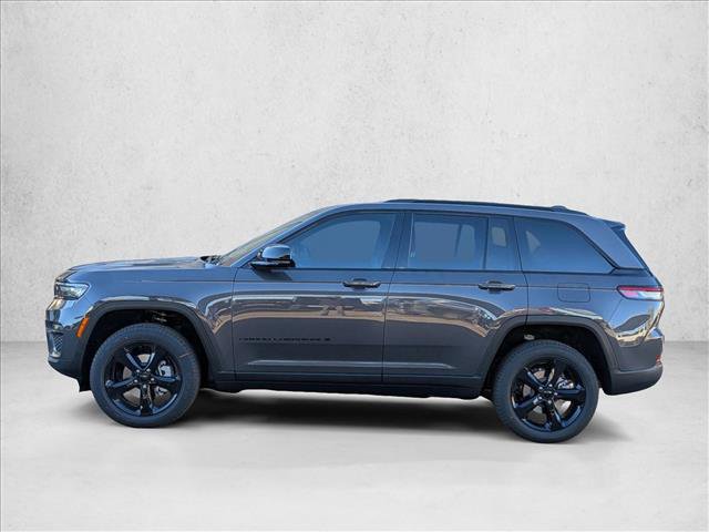 New 2025 Jeep Grand Cherokee Limited w/ Black Appearance Package image 9