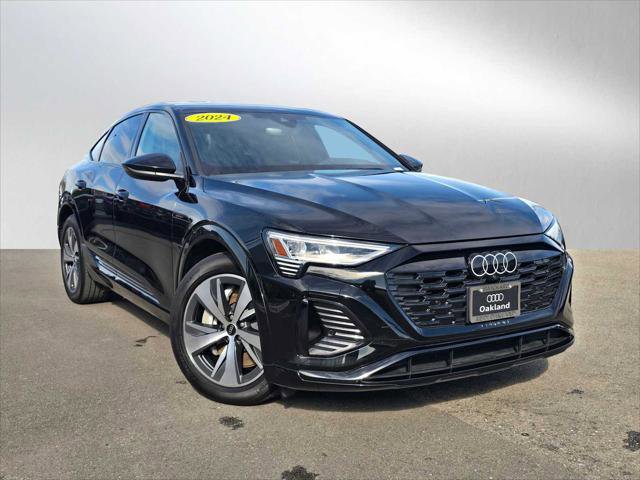 Used 2024 Audi Q8 e-tron Premium image 7