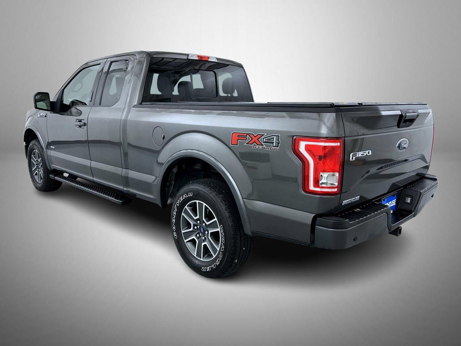 Used 2016 Ford F150 XLT w/ Equipment Group 302A Luxury AWD/4WD image 7