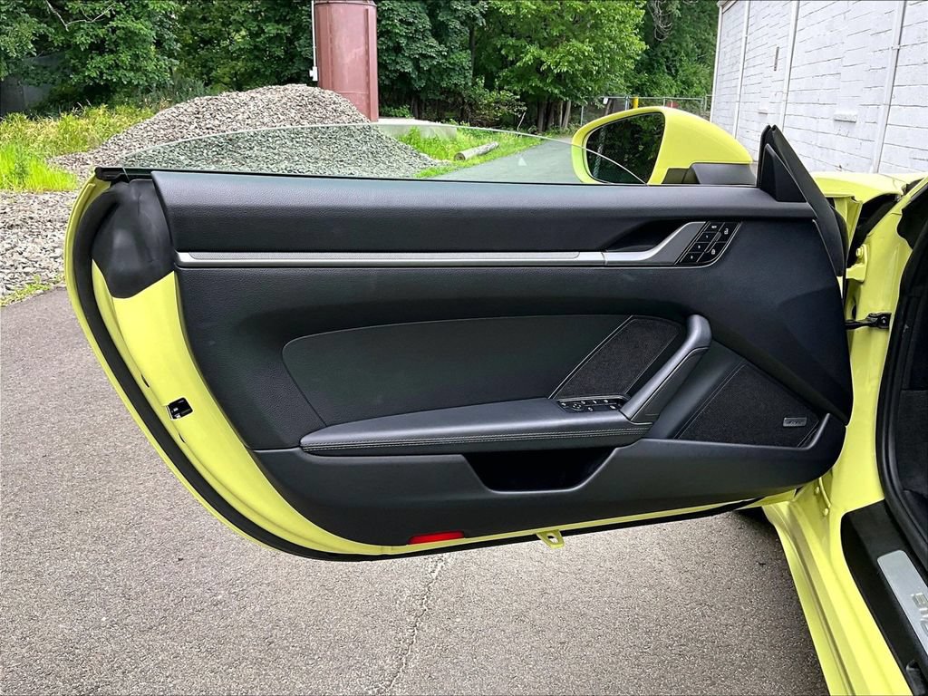 Certified 2025 Porsche 911 Carrera RWD image 27