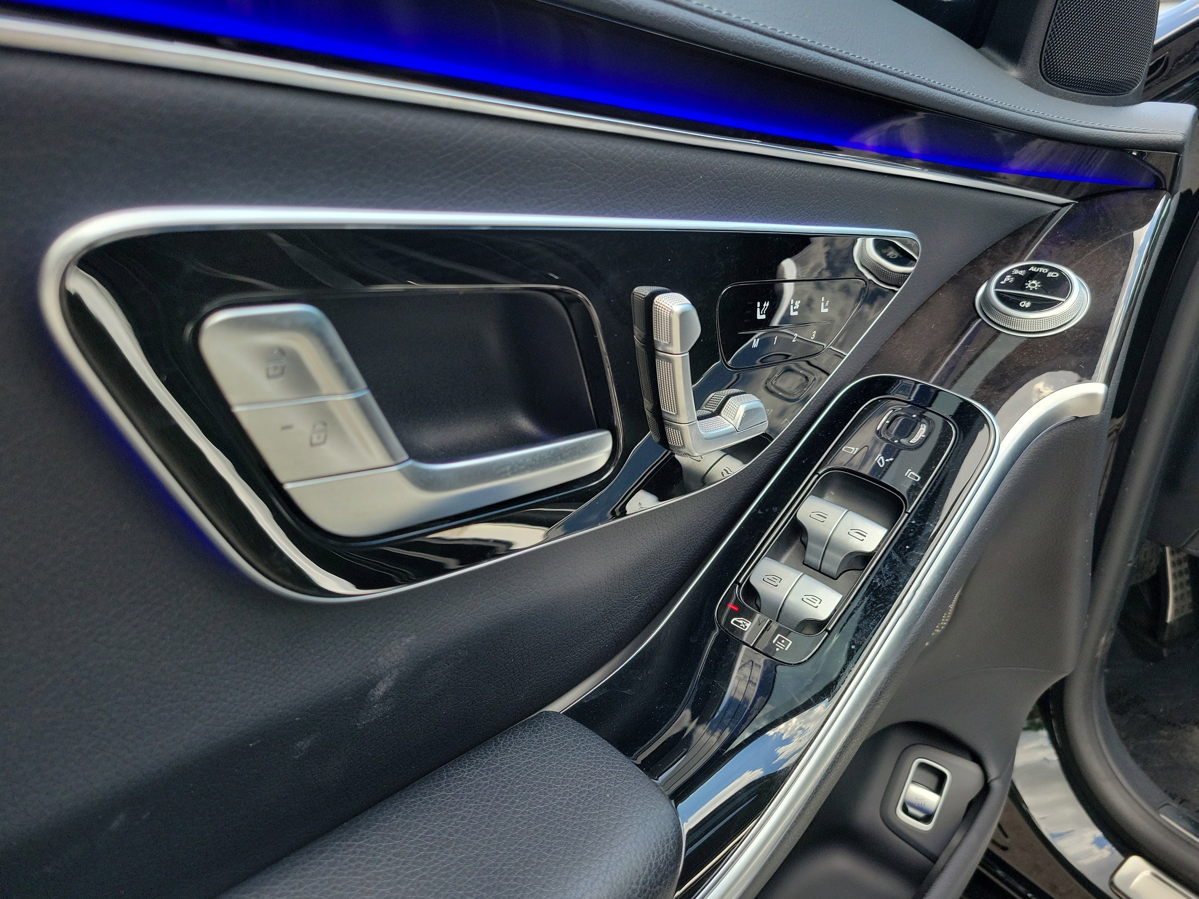 Certified 2023 Mercedes-Benz S 500 4MATIC image 17