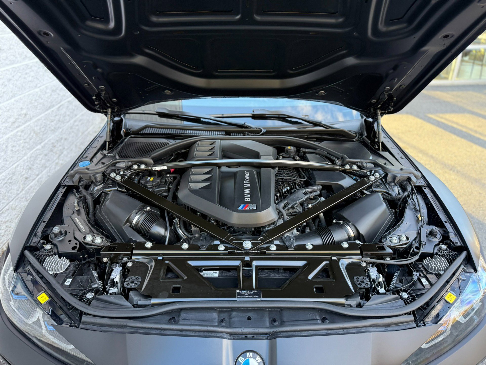 Used 2022 BMW M4 xDrive Competition w/ M Carbon Exterior Package image 9