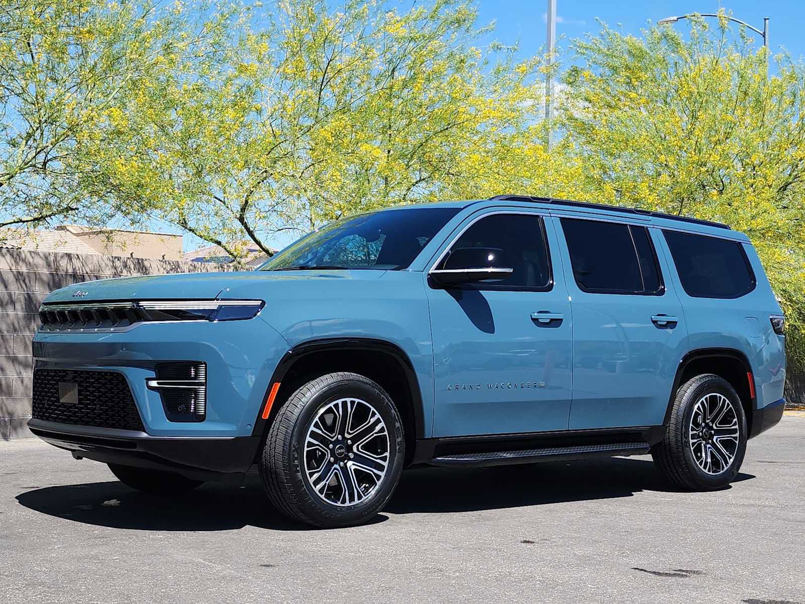 New 2026 Jeep Grand Wagoneer 4WD image 2