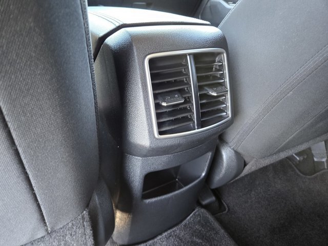 Used 2025 Kia Sportage LX FWD image 28