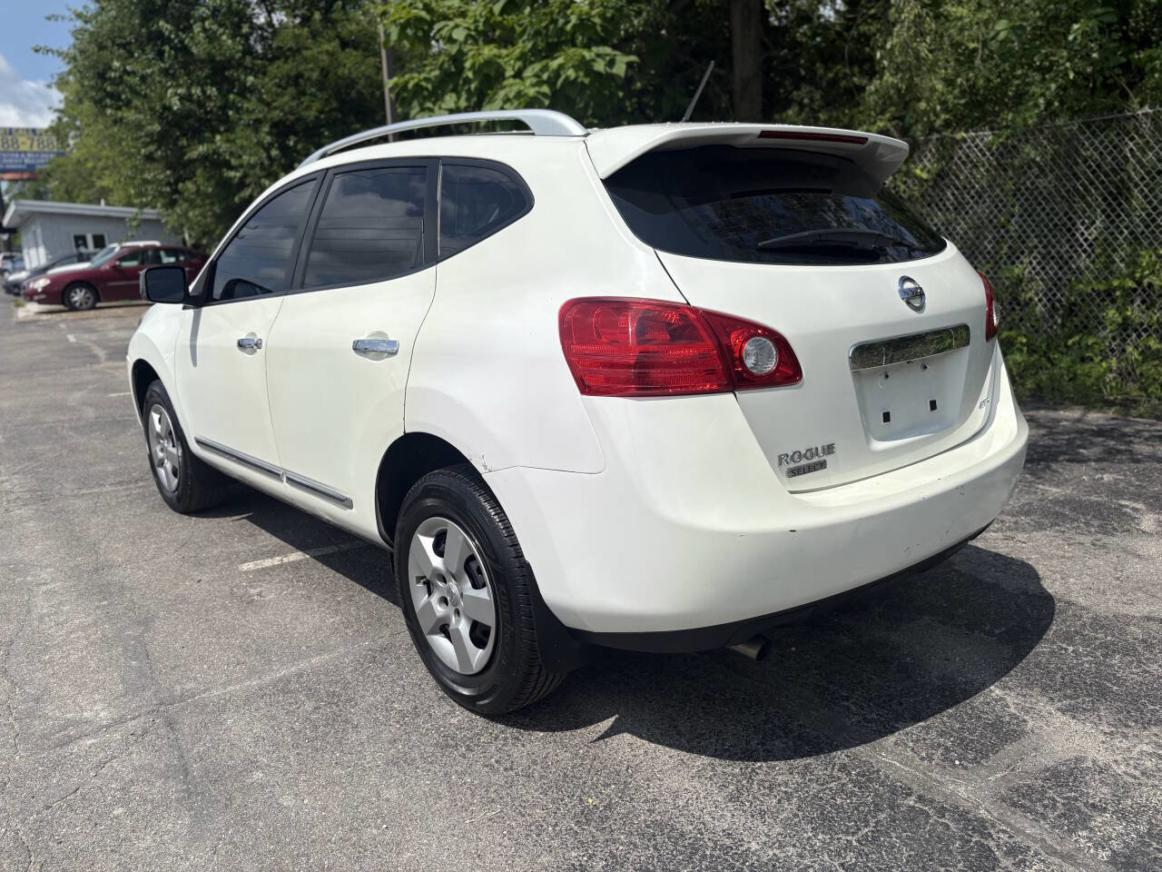 Used 2014 Nissan Rogue S w/ Convenience Package image 4