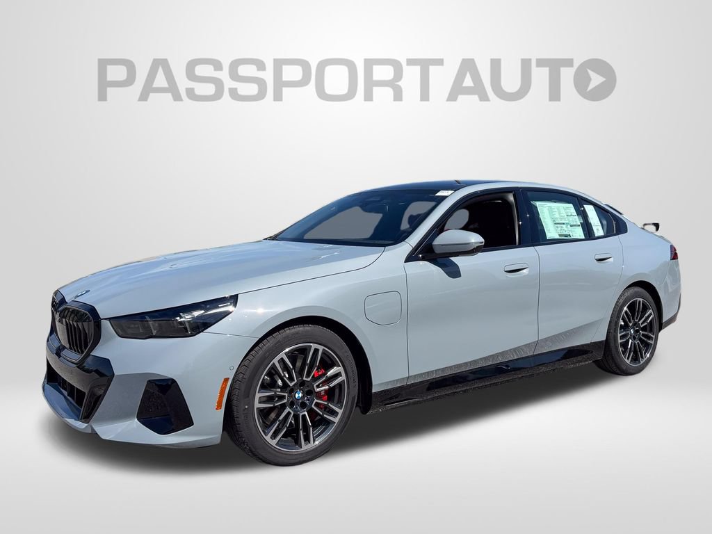 New 2027 BMW 550e xDrive w/ Premium Package AWD/4WD image 1