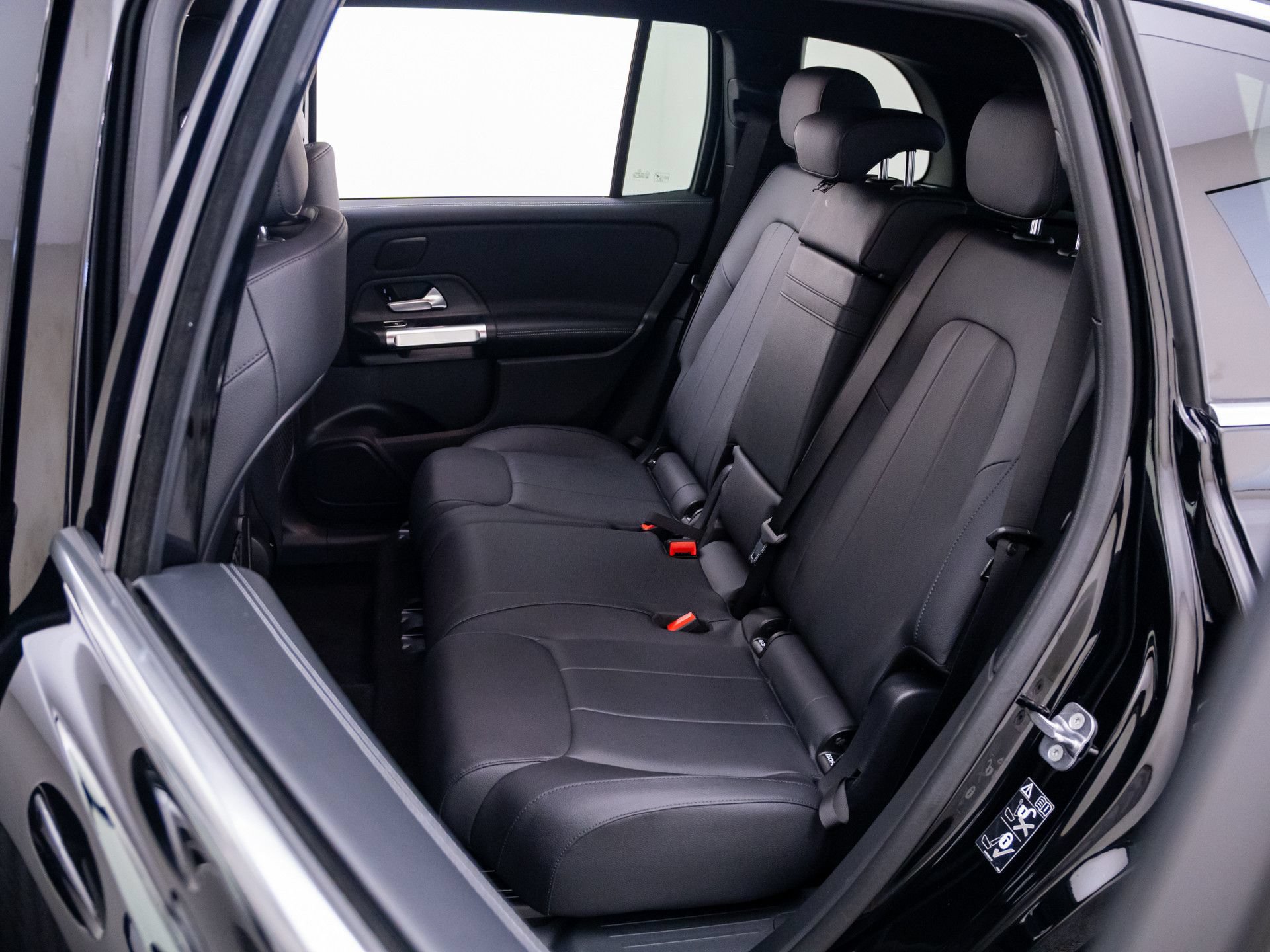 Used 2026 Mercedes-Benz GLB 250 image 16