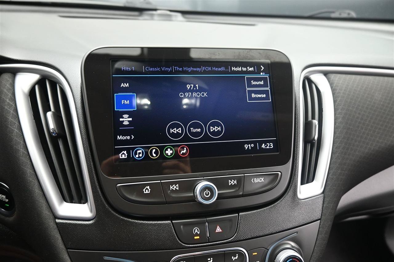 Used 2022 Chevrolet Malibu LT FWD image 13