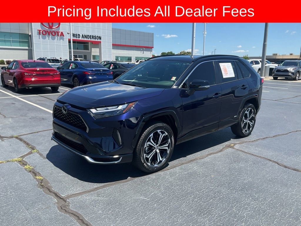 Used 2025 Toyota RAV4 XSE AWD/4WD image 1