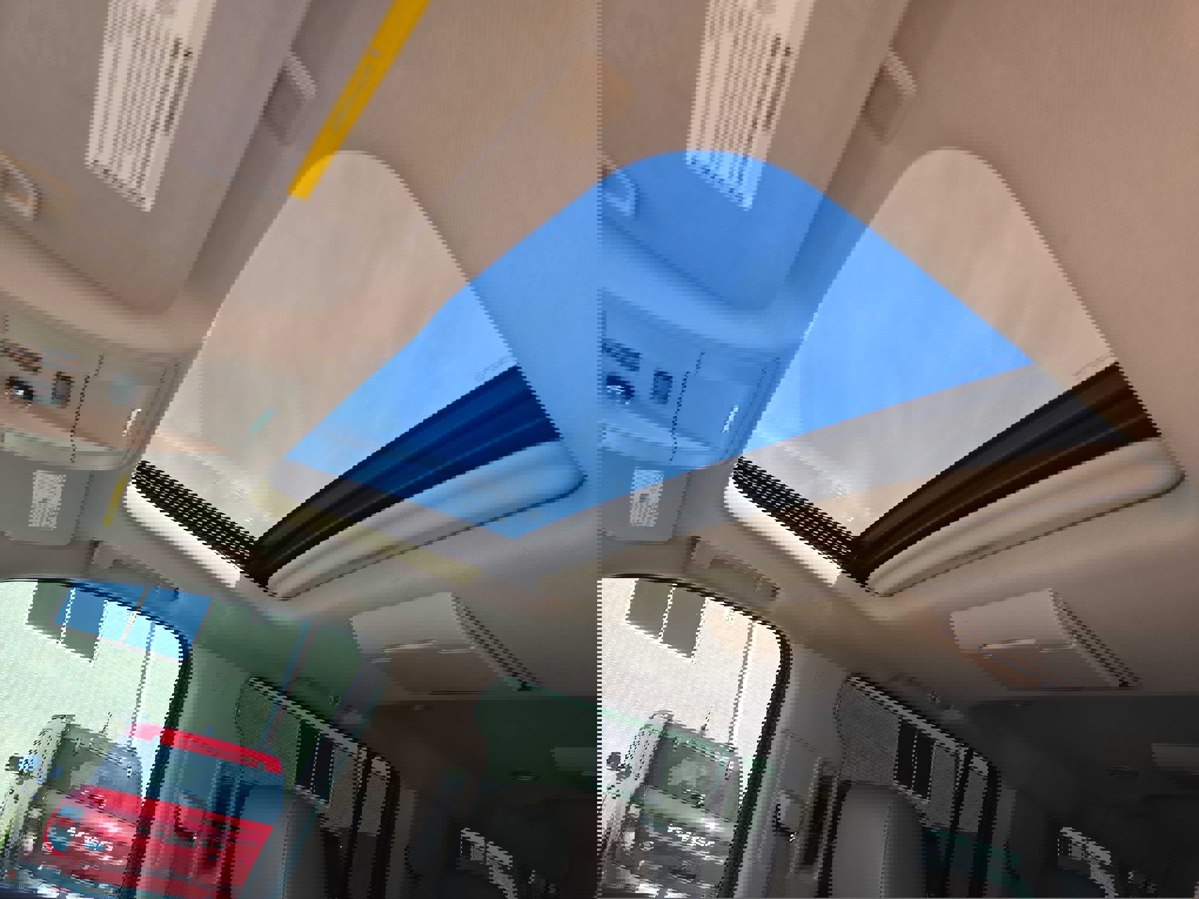 Used 2015 GMC Yukon XL SLT w/ Open Road Package image 32