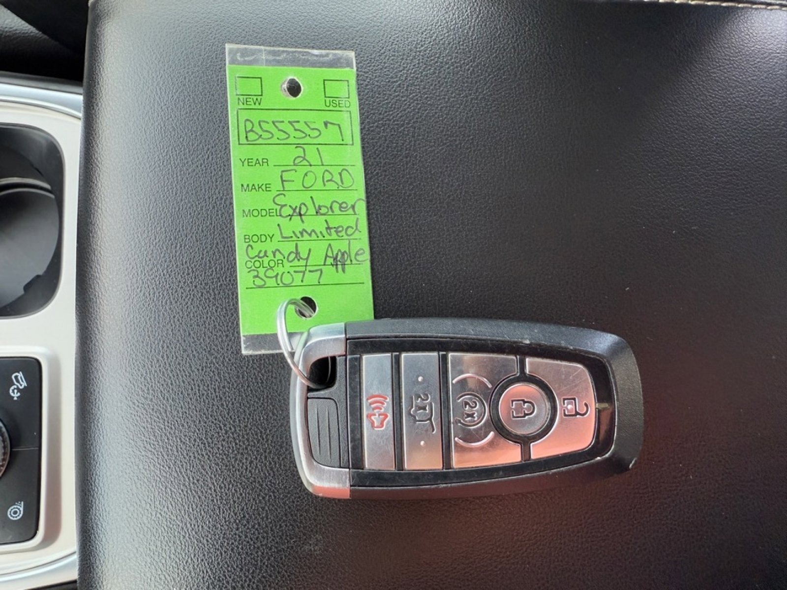 Used 2021 Ford Explorer Limited image 46