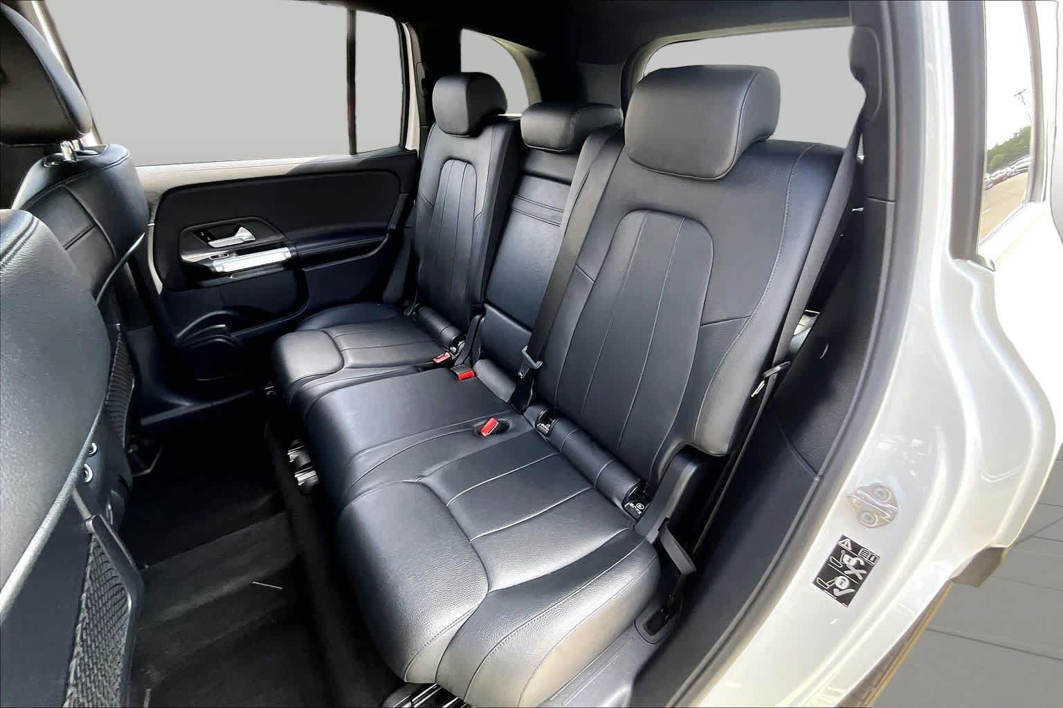 Used 2022 Mercedes-Benz GLB 250 4MATIC image 19