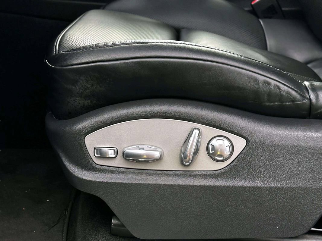 Used 2015 Porsche Cayenne S w/ Premium Plus Package image 15