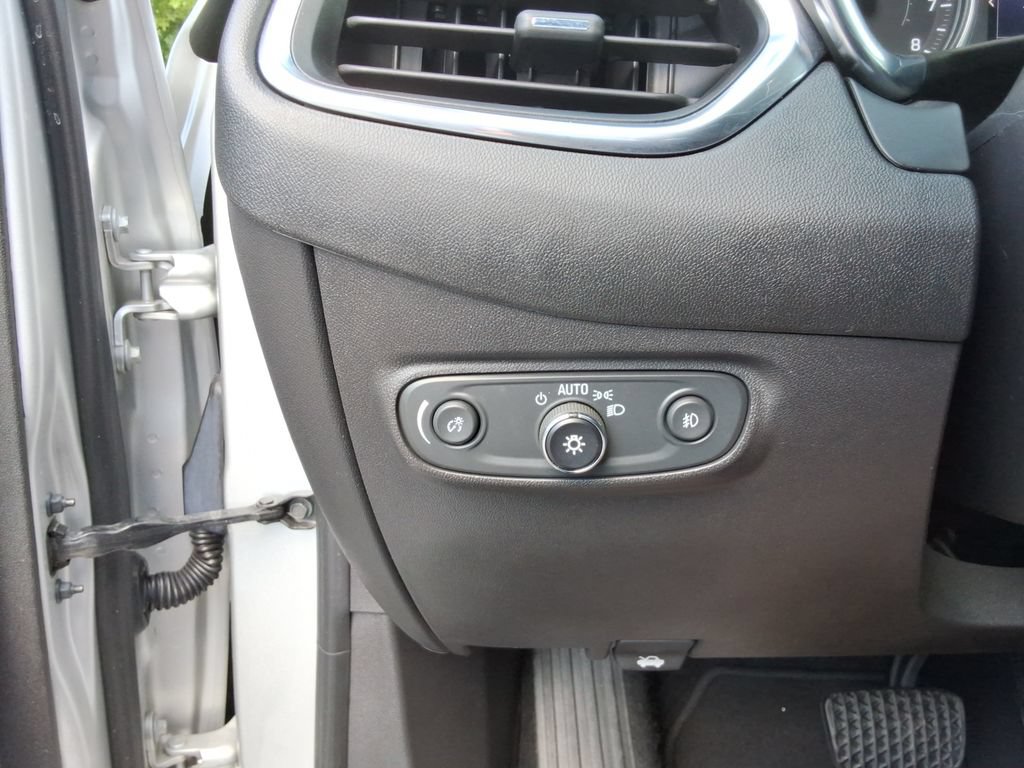 Certified 2020 Chevrolet Equinox LT FWD image 36
