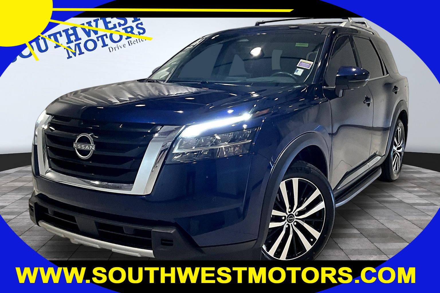 Used 2023 Nissan Pathfinder Platinum FWD image 1