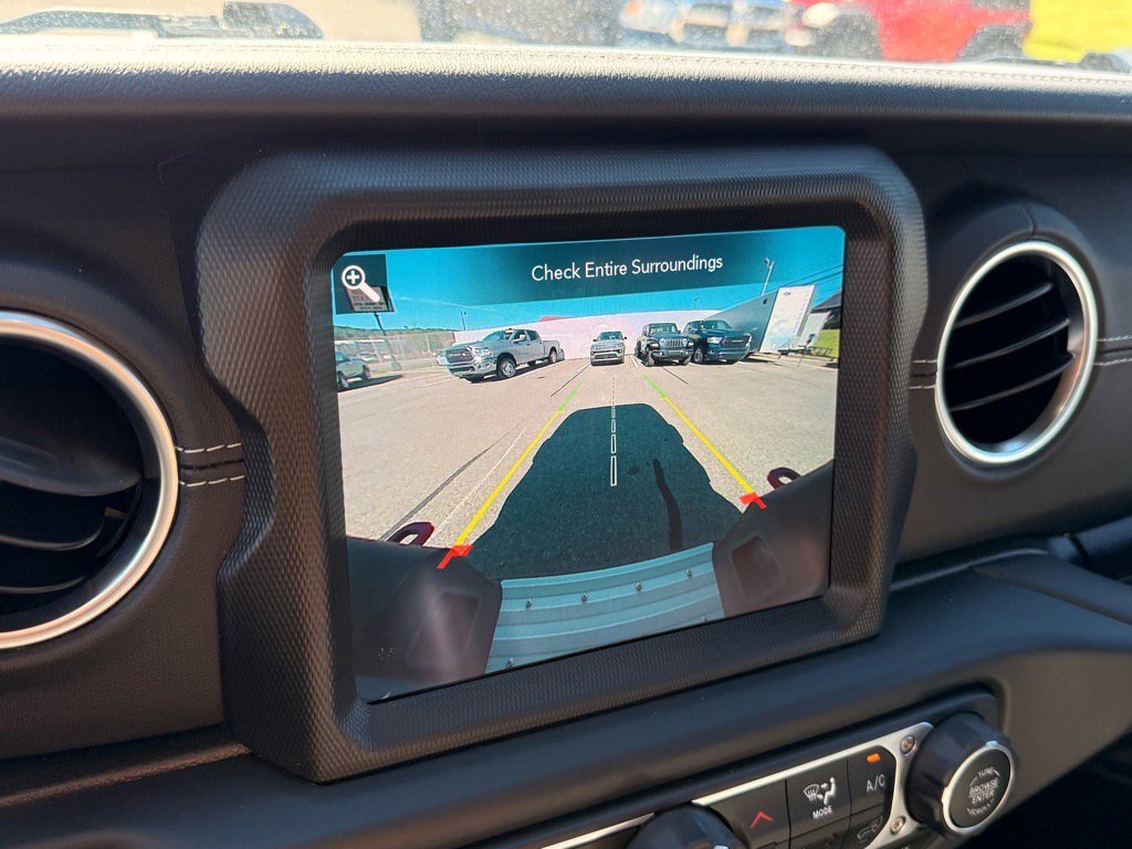 Used 2021 Jeep Gladiator Overland w/ Popular Equipment Package image 24