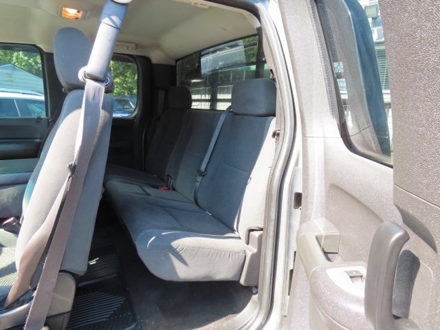 Used 2007 Chevrolet Silverado 2500 LT w/ 1LT Convenience Package AWD/4WD image 14