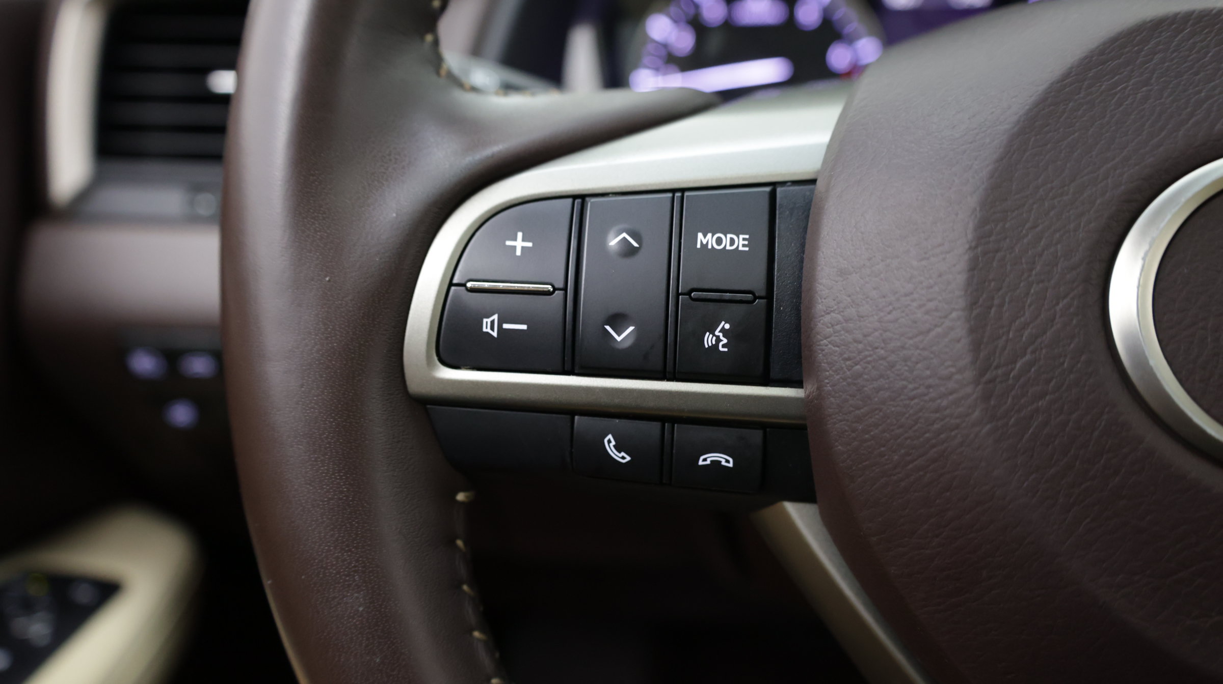 Used 2018 Lexus RX 350 FWD w/ Premium Package image 29