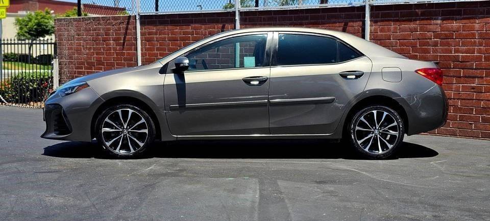 Used 2019 Toyota Corolla SE FWD image 5