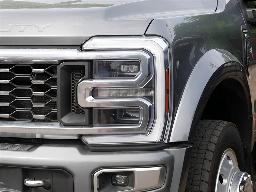 Used 2024 Ford F450 Limited w/ FX4 Off-Road Package image 33