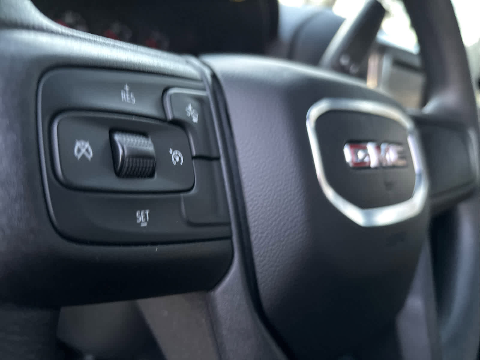 Certified 2025 GMC Sierra 2500 Pro w/ Convenience Package image 11