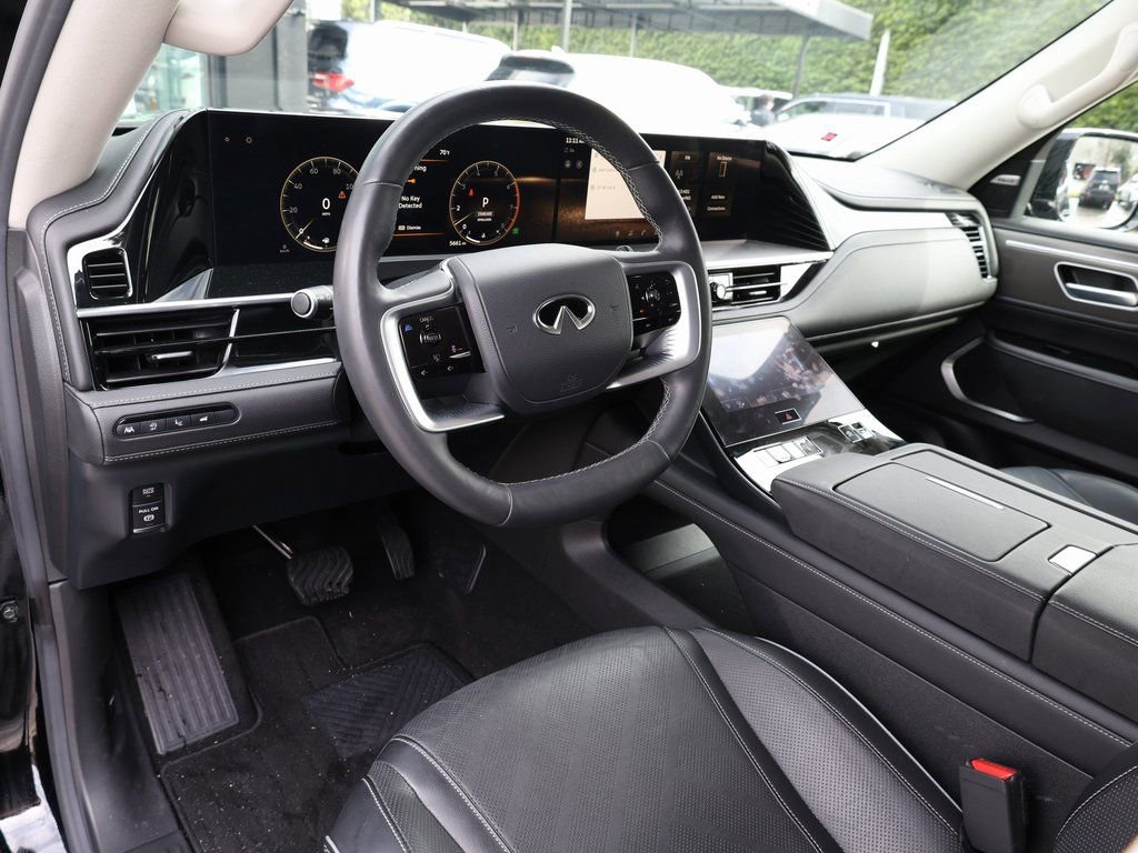 Certified 2025 INFINITI QX80 Luxe RWD image 16