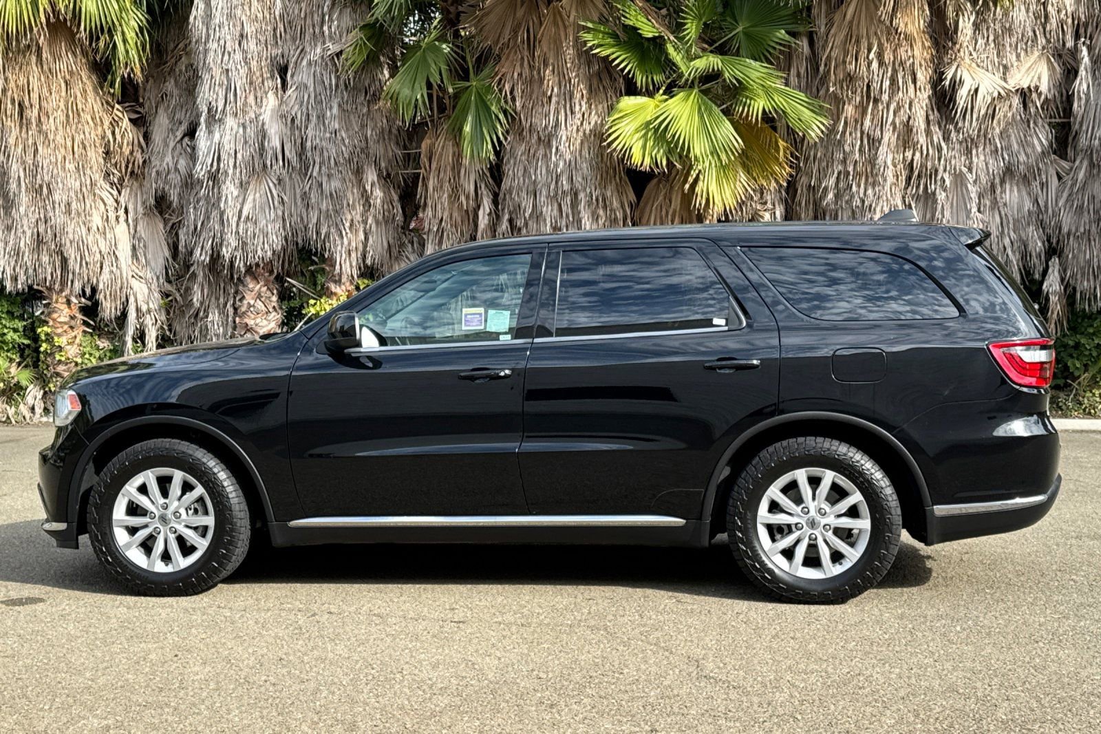 Used 2020 Dodge Durango SXT w/ Trailer Tow Group IV image 6