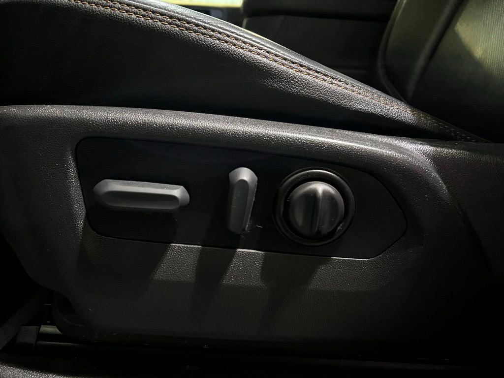 Used 2022 GMC Sierra 1500 AT4 w/ AT4 Premium Package image 14