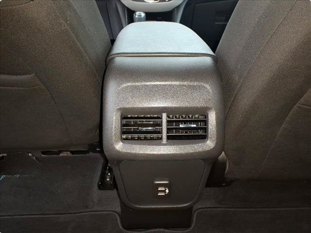 Used 2019 Chevrolet Equinox LT FWD image 27