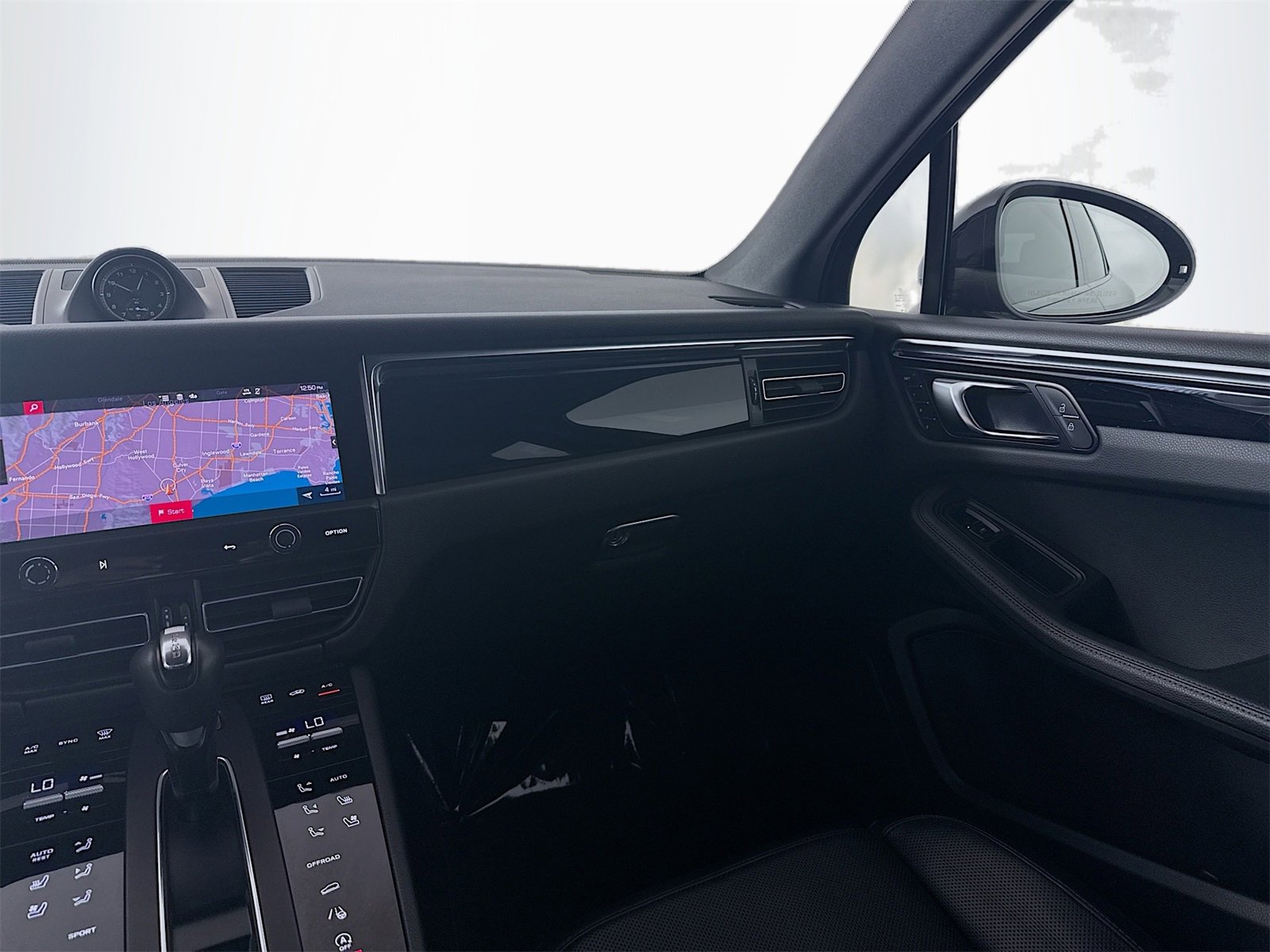 Used 2023 Porsche Macan S image 20