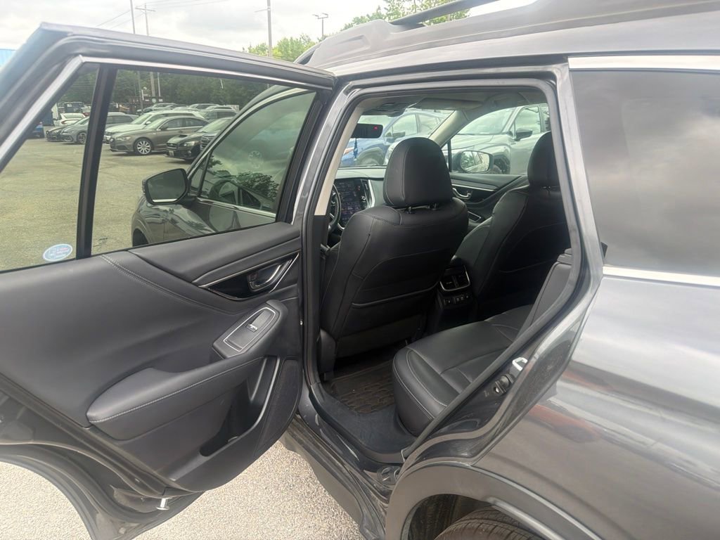 Used 2022 Subaru Outback Limited AWD/4WD image 9