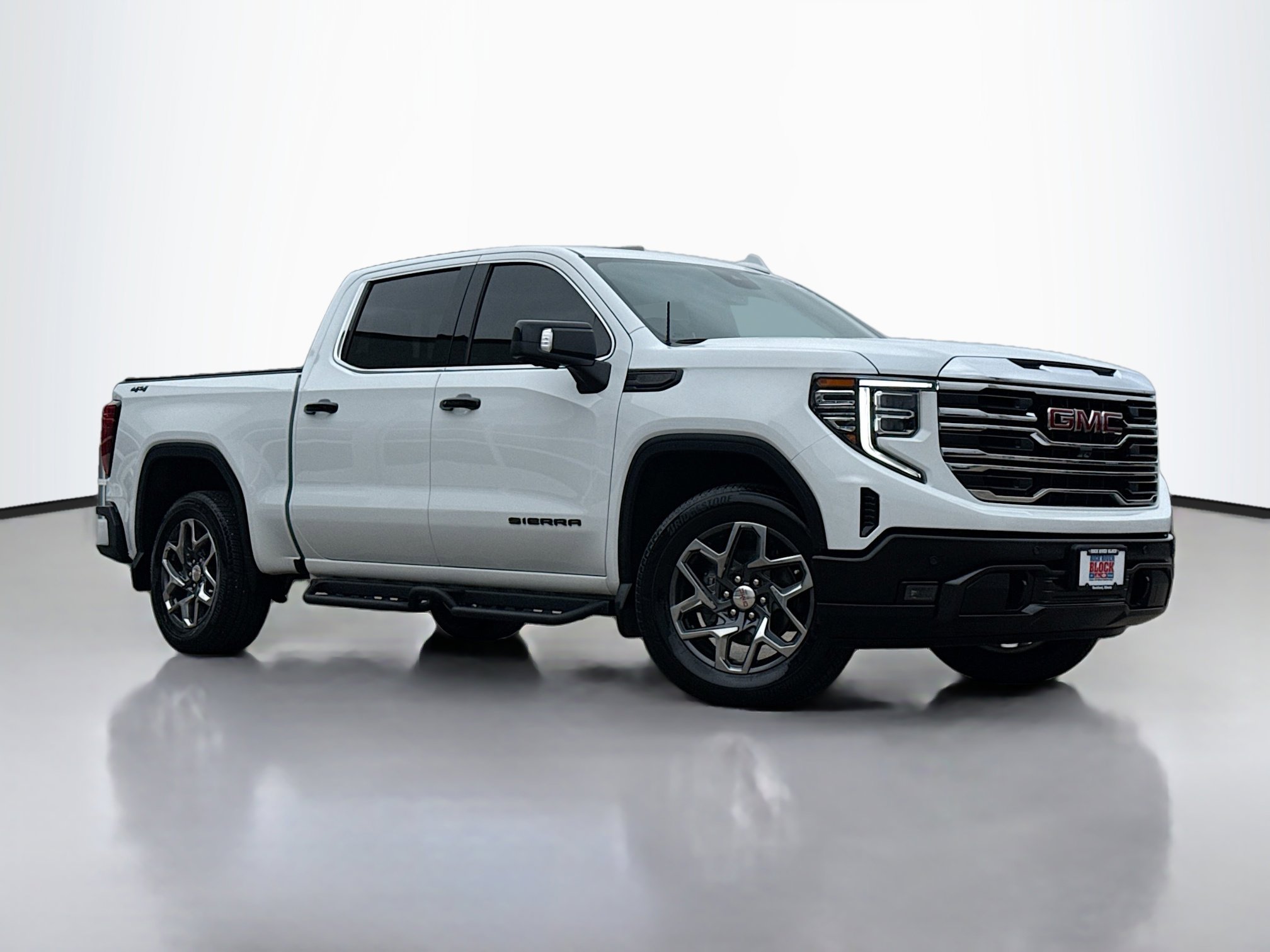 Used 2024 GMC Sierra 1500 SLT w/ SLT Premium Plus Package