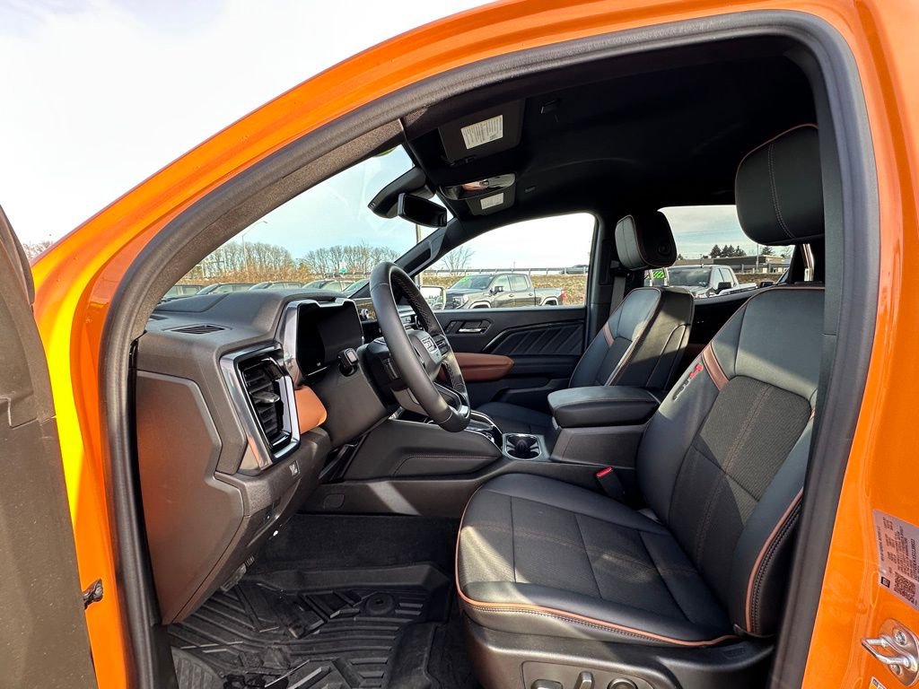 Certified 2025 GMC Canyon AT4 AWD/4WD image 18