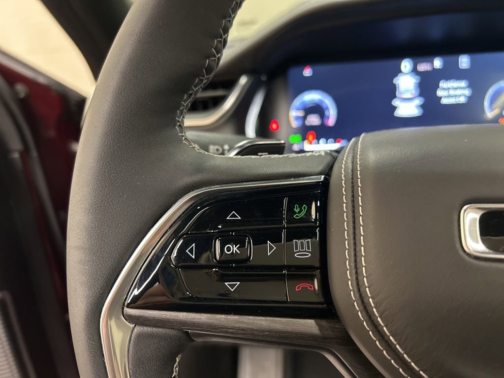 Used 2025 Jeep Grand Cherokee L Overland w/ Luxury Tech Group IV image 23