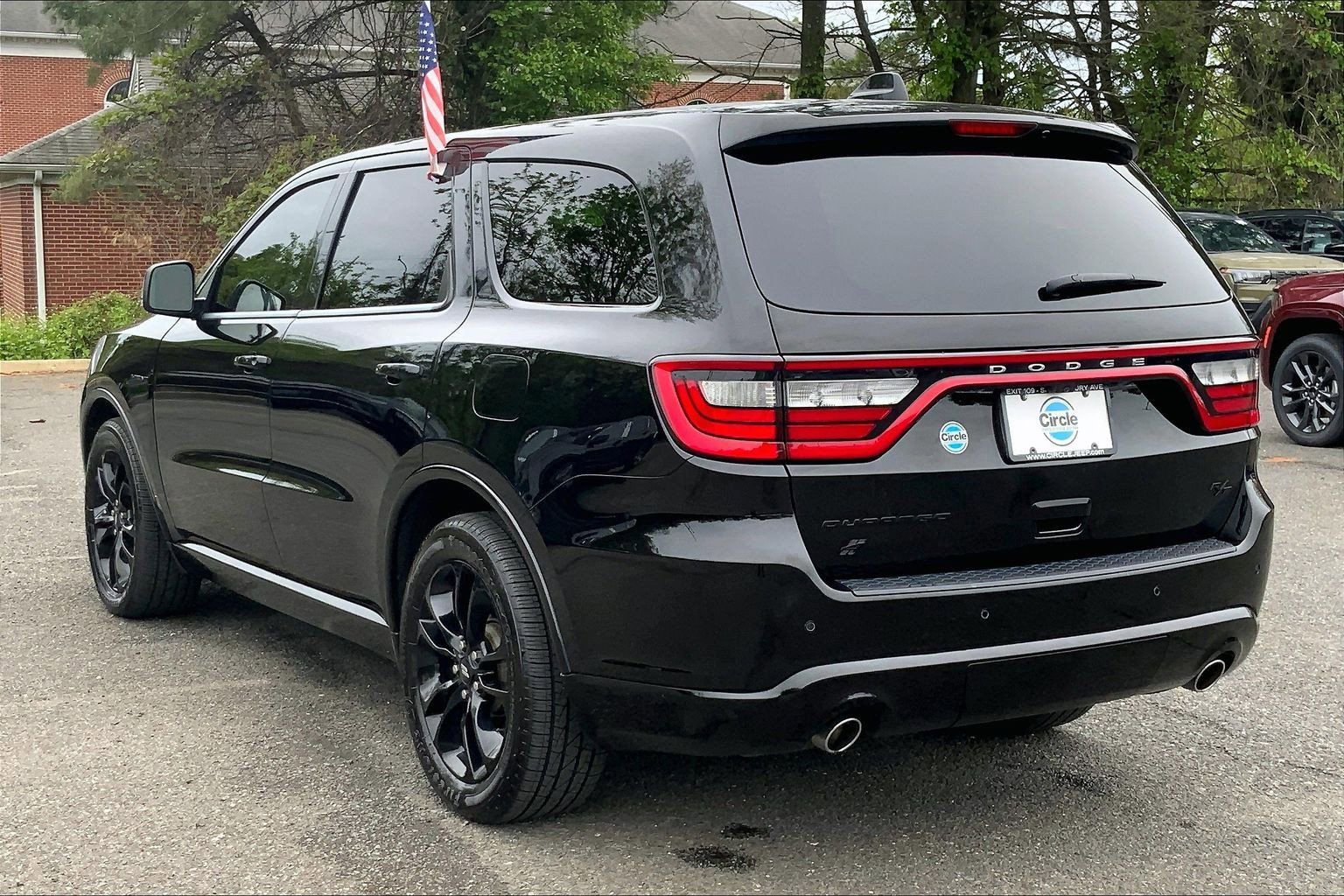 Used 2020 Dodge Durango R/T w/ Blacktop Package AWD/4WD image 10